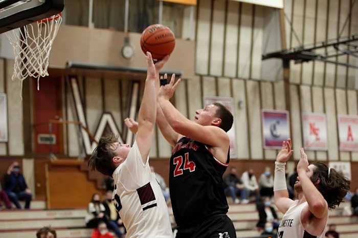 Thurston.Willamette.boys-basketball.Michele-Bunch.93